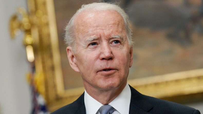 xeniaioa's tweet photo. First it was a few #JoeBiden #ClassifiedDocuments at the #PennCenter, then a few more at the #garage, then the few @ his house, then more at the next room.
Now we learn that the UNIVERSITY OF DELAWARE
has 1,850 BOXES OF BIDEN DOCUMENTS
This keeps getting better!!!
ππππππ https://t.co/7fGcYwPaJa