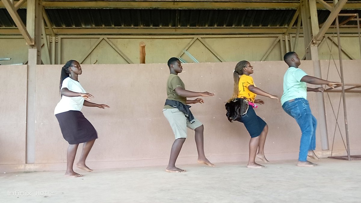 MbuutuEvents's tweet photo. Mbuutu Dance Troupe preparing the best for the Customer🥰 https://t.co/Hp20Mqepfv