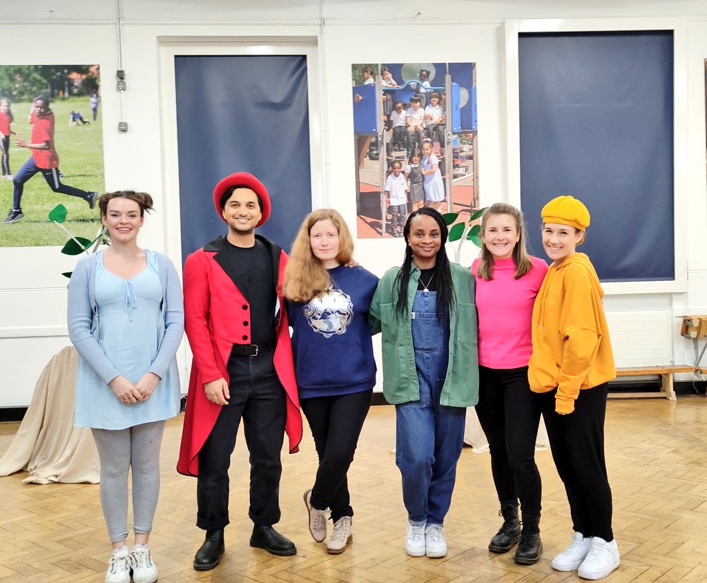 OperaEdUK's tweet image. DOUBLE SHOW DAY ✨

We visited two wonderful schools in Enfield to run our workshop and performance of Hansel and Gretel 🍭
We had so much fun!

#opera #musiceducation #education #inspire #accessibility #inclusivity #creativity #diversity #grassroots #outreach #london