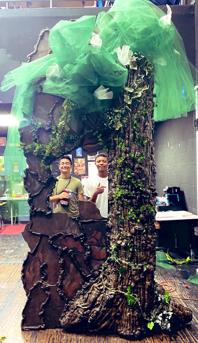 GETtheHand's tweet image. You know you’ve always wanted to be in a tree… #intothewoods @TravisTheatre Thursday-Saturday @7pm