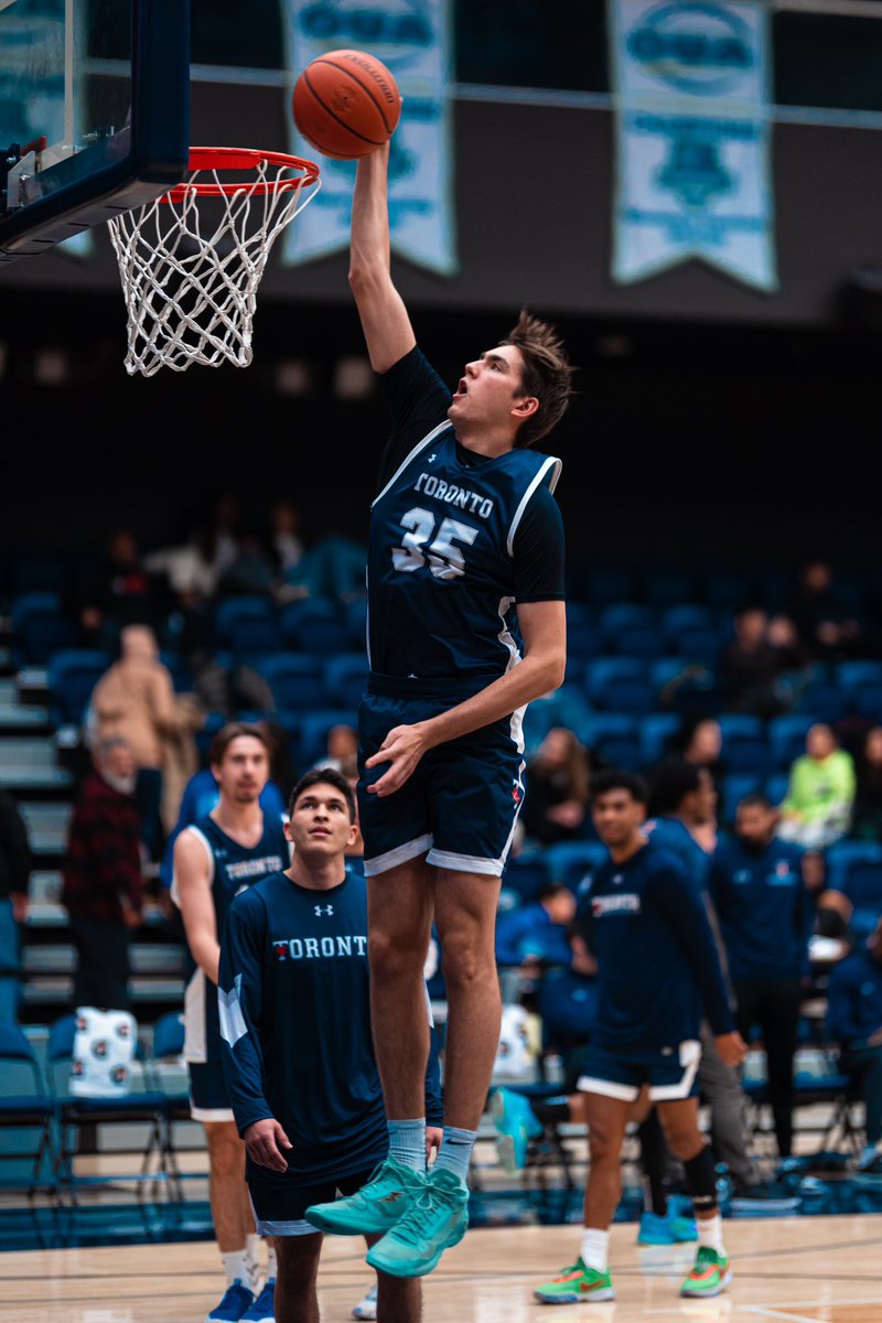 Varsity Blues Basketball tweet media