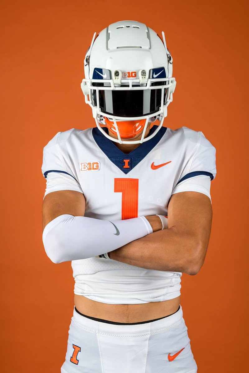 2023 Algonquin (IL) Jacobs tight end Nick True will take an official visit to Illinois this weekend.
#Illini // #HTTO // #famILLy