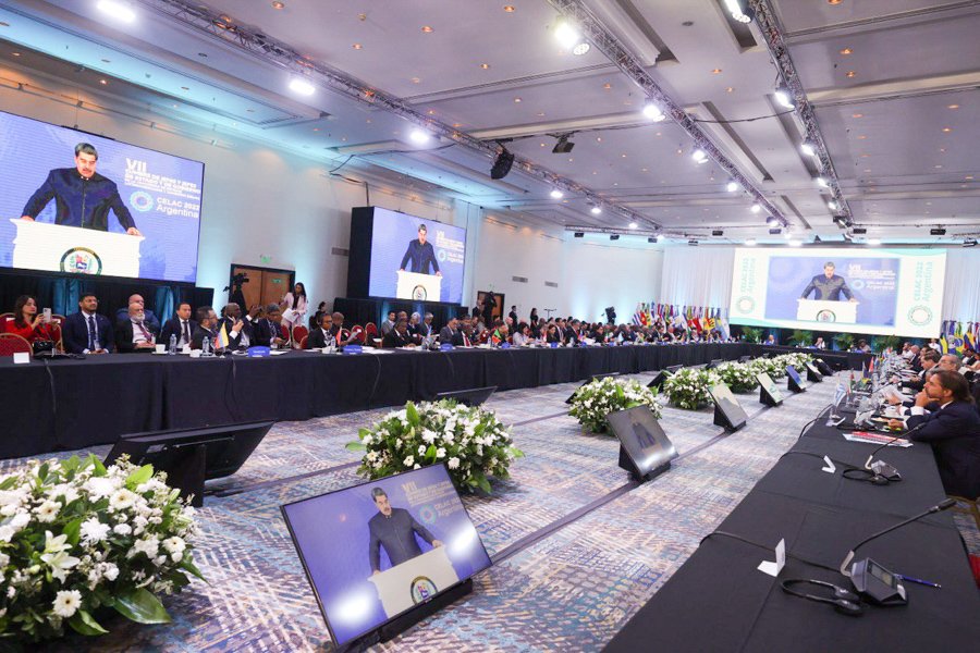 Venezuela dejó un claro mensaje en la VII Cumbre de la CELAC, con elementos esenciales para alcanzar la verdadera integración regional en lo político, cultural, educativo, social y más allá. Asumimos el concepto del Libertador de la Patria Grande: ¡Unión en la Diversidad!