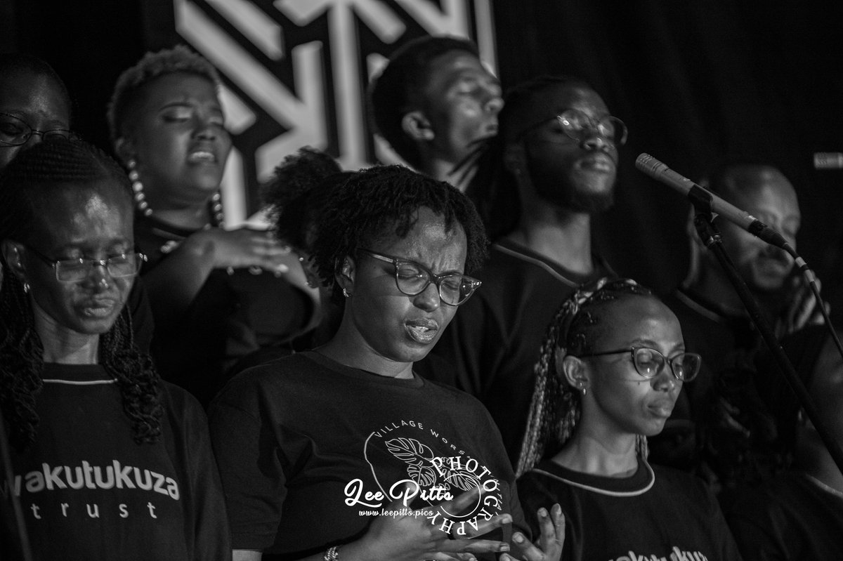 leepittsphotog1's tweet photo. #leepittsphotography #worshipnight #worshipmusic #SendJudahFirst #Worship #LiveOnPurpose #TwaChoir #Twakutukuza #TwaMbio https://t.co/j2jhVUlnIV