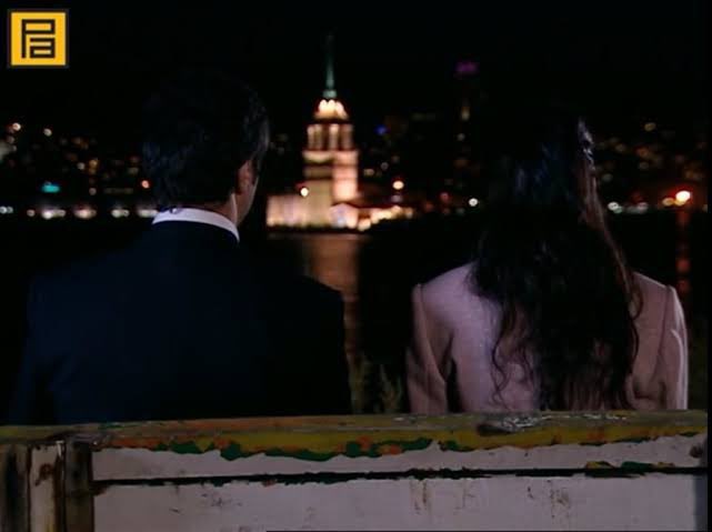 Şairin dediği gibi; “Ben güçlü biriydim, bir tek sana yenildim..."

Mümkünse iyi geceler✋