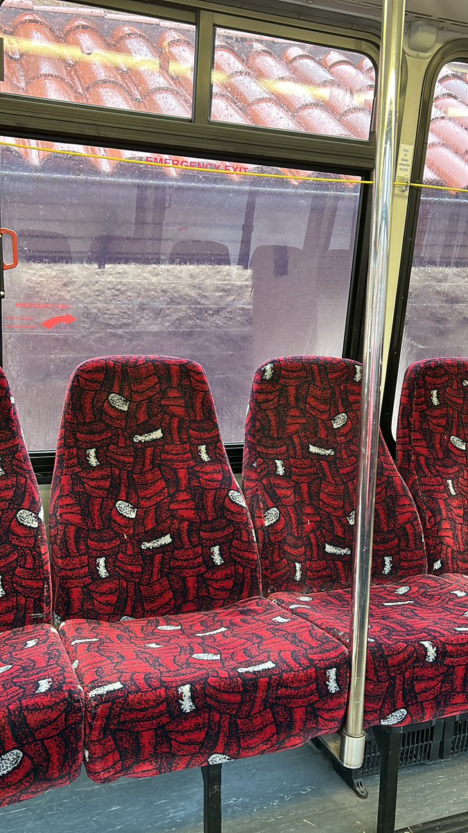 meadowchase09's tweet photo. Thankful for the TXST buses on a rainy day. 😌 #mmjtxstdc https://t.co/V6EUr1qFSW