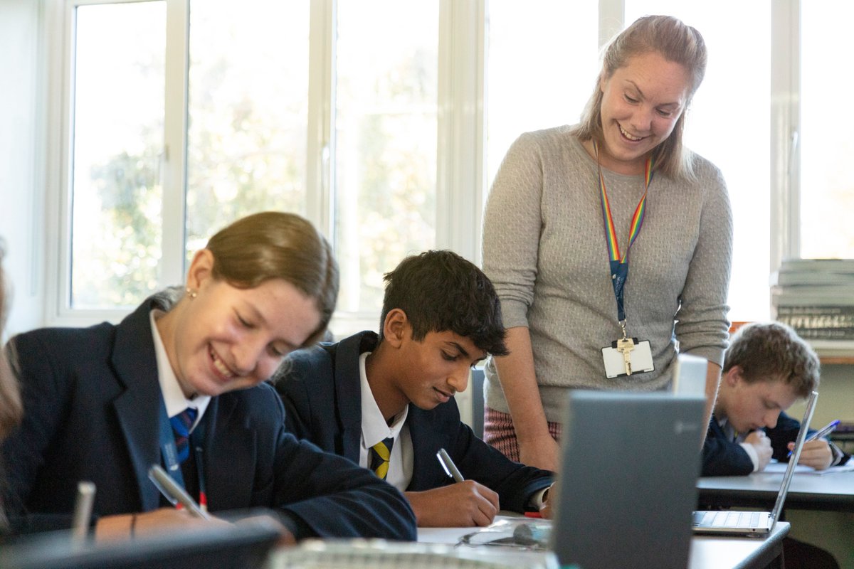 Happy #InternationalDayofEducation! Today we celebrate the work of schools and educators all over the world who make the world a better place through education! 👏