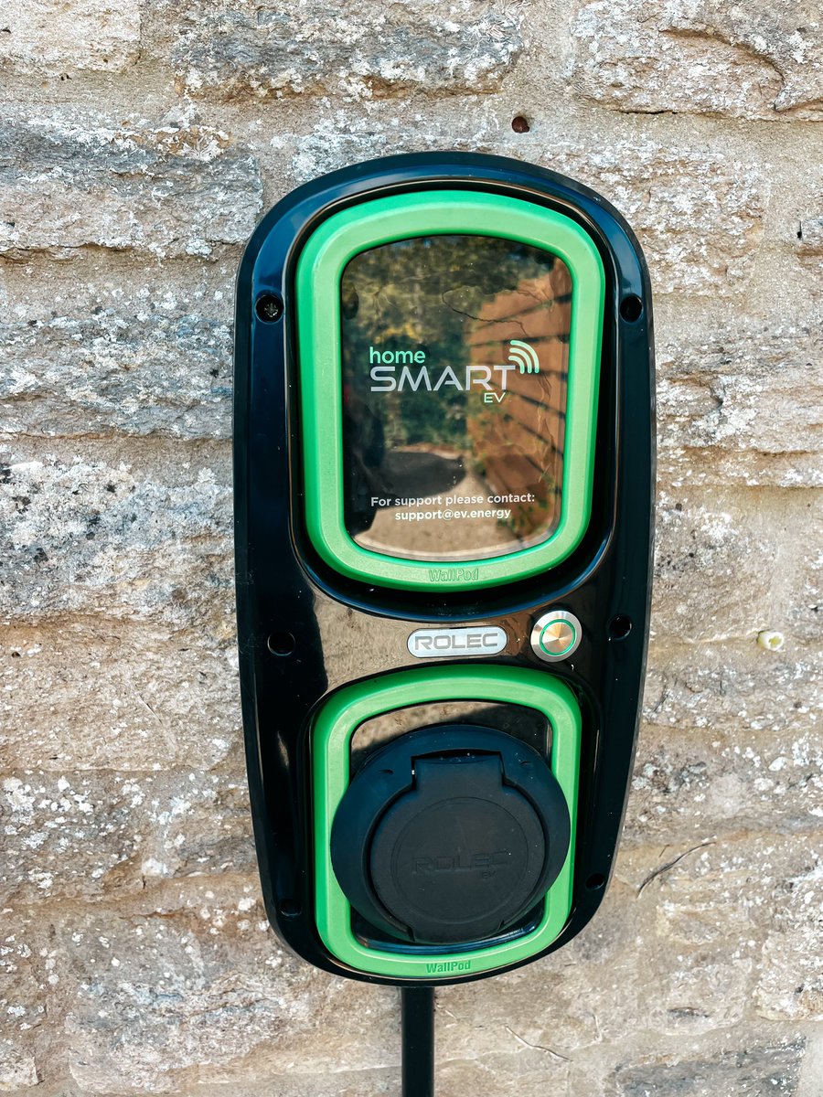 Check out cottages with EV charging facilities in Dorset 🍃⚡️🔌🚗

dhcottages.co.uk/ev_charge_poin…