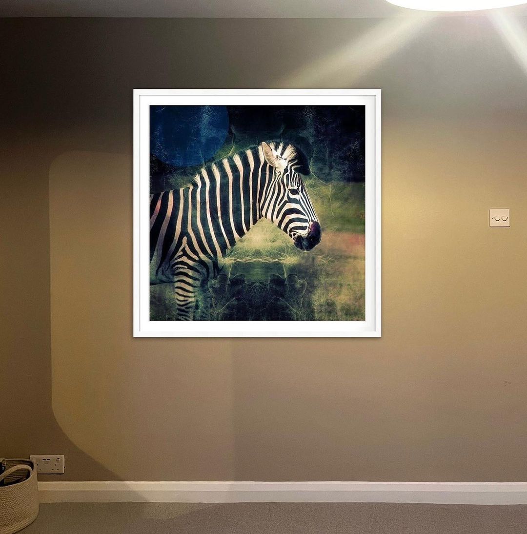 adlibgallery's tweet photo. A few mock-ups of prints by @NadiaAttura for my sister Daisy, she chose two of these options in the end and they are now hanging beautifully at her home.

#adlibgallery #nadiaattura #interiordesign #interiordecor #affordableart #affordableartfair #homestyling https://t.co/3sr00NdDkJ