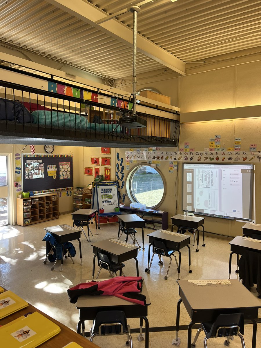 I had the best morning at Atlantic Elementary visiting classrooms with  <a href="/annabrooks05/">Dr. Anna Brooks</a>!!!