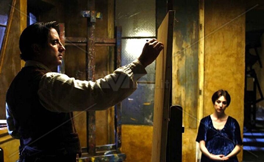 sinefilozofi_'s tweet photo. “Ruhunu görebildiğimde, gözlerini de çizeceğim.”
Modigliani - 2004
🎥 Mick Davis
#sinefilozofi #cinema #philosophy #cinemaandphilosophy #sinemavefelsefe #filmönerisi #movie #film #modigliani #amedeomodigliani #mickdavis #biography https://t.co/afbGc58gDY