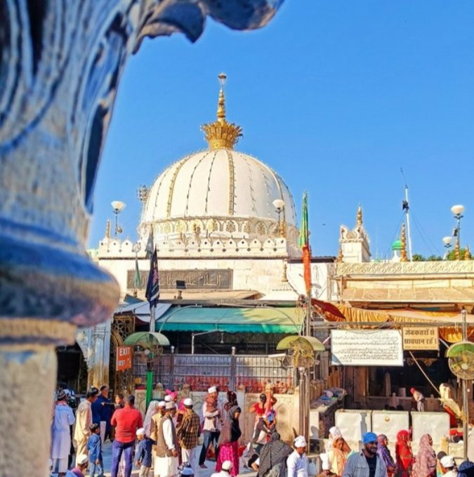 TalibHu30734183's tweet photo. حضرت خواجہ معین الدین چشتی رح کا811 واہ عرس پاک مبارک ہو_
#ajmer #ajmersharifdargah #urs https://t.co/7gpTbJGy09