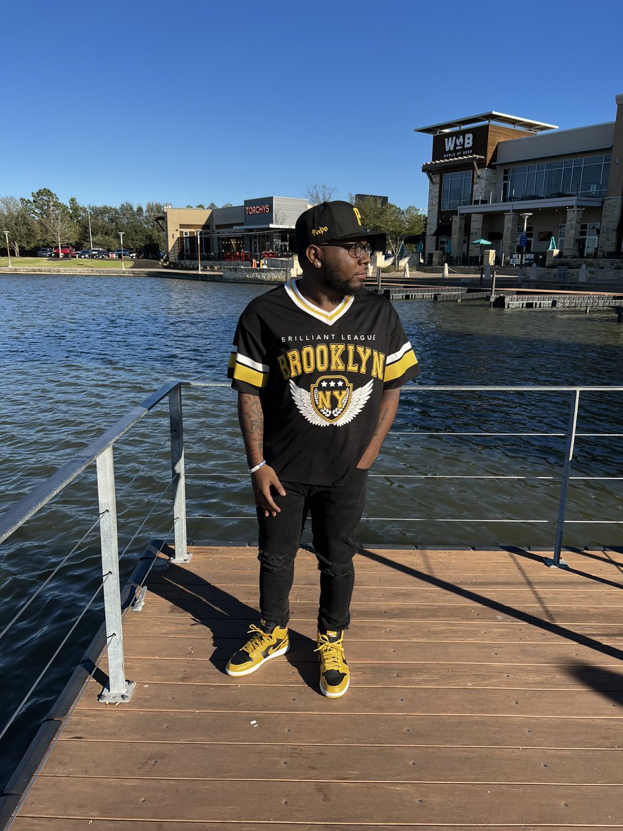 igobyfabo's tweet image. 24🥳