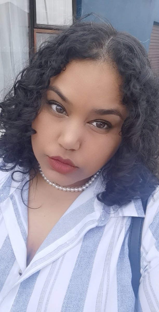 candiceroman2's tweet image. @BTSPROJECTRSA #SArmyselcaday @BTS_twt #Candy #Jimin
Take that pic bestie