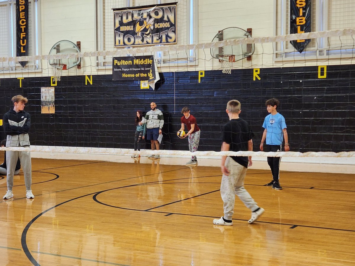 14janbailey's tweet photo. Volleyball #fmsteach https://t.co/GFCjKjO56o