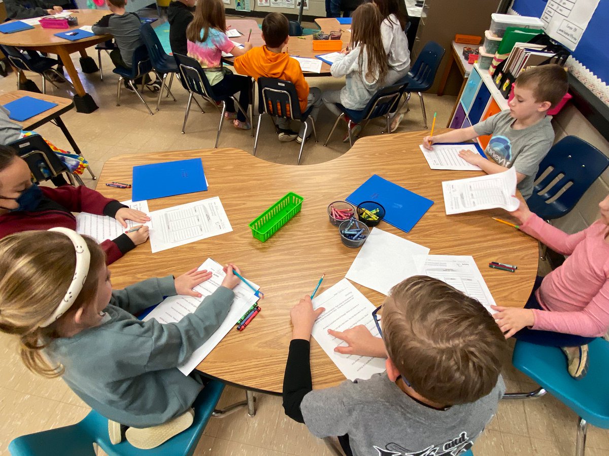 HuntingdonPS's tweet photo. HPS 1st graders working on writing persuasive papers in Tier Time! #Workhard 💙💛 @jkee10 https://t.co/y47pqMw6lP