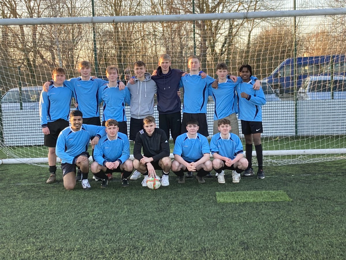 GHS_Sport's tweet photo. Very well done to the Sixth Form football team who have made it through to the County Cup Final next Thursday. An excellent hardworking performance to beat dโOverbroeckโs 2-0 in the semis. Well done for everyone we look forward to the final. #TeamGHS ๐๐ป https://t.co/F49vMc028q
