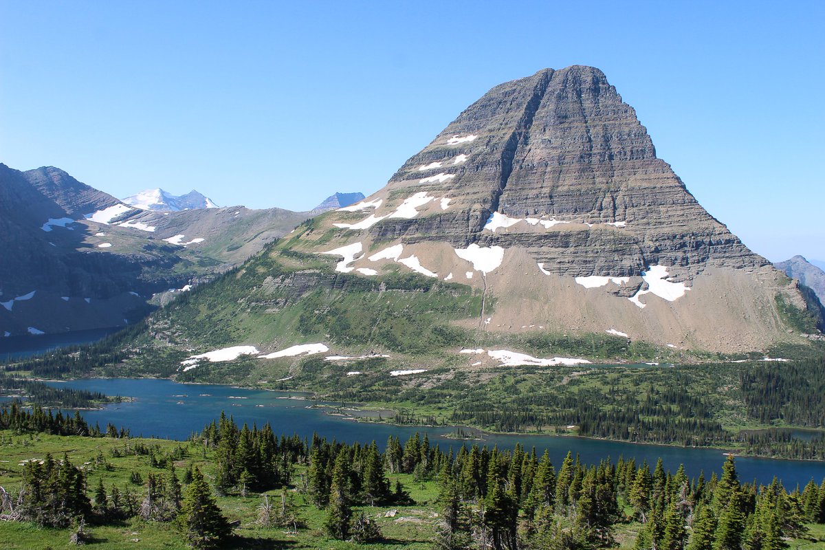 davidjasonball's tweet photo. In late October, my son and I went up to the Linn Cove Viaduct to take sunrise photos. I've lost those pictures.  However, while searching for them, I found some shots from @GlacierNPS, near #LoganPass, that I had assumed lost. #Montana https://t.co/ihEOD4uwLQ
