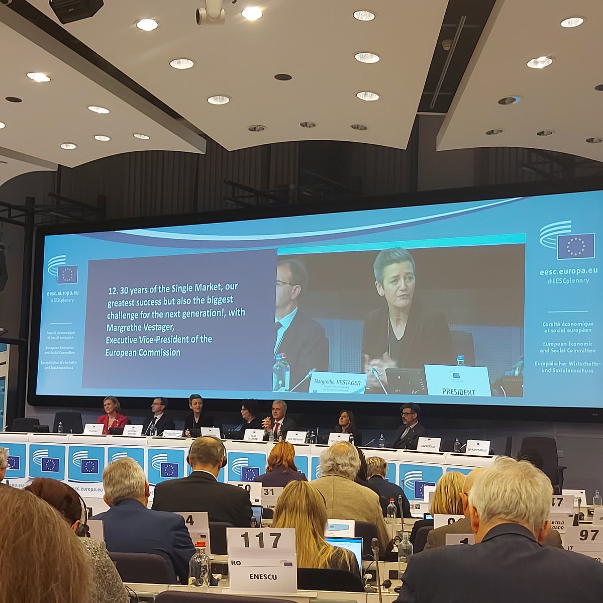 How would Europe look like without #singlemarket? At #EESCPlenary, we are discussing achievements and barriers within the single market. 

We are not done yet, @vestager says and stresses #competitiveness is not built on subsidies. She will have  a further🧐 at #stateaid rules.