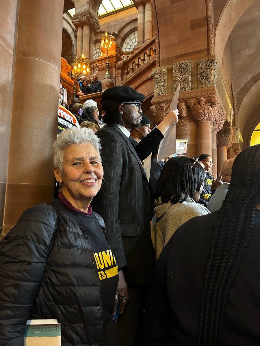 hourchildreninc's tweet photo. Hour Children’s Community Justice Advocate Judy Clark is in Albany with the Community Not Cages Advocacy Day campaign to meet with NYS legislators for their support to pass the Eliminate Mandatory Minimums Act, Second Look Act, and Earned Time Act. https://t.co/3o5uzymmMw