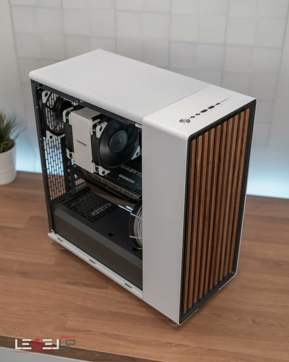 levelup_GT's tweet photo. PC case with style 👌
@FractalDesignNA NORTH
#fractalnorth #northcase #kinginthenorth #noctua #biostar #patriotviper #viperddr5 #pcbuild #whitepcbuild https://t.co/D5bMhfNwul