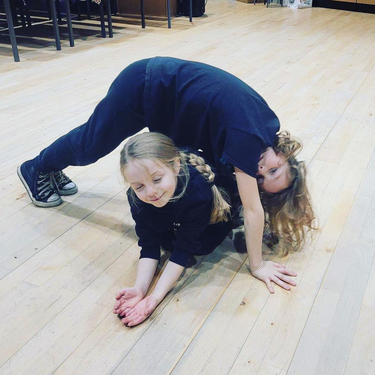 StandUP2022's tweet photo. Body Propping 🎭
‘Using our bodies to create props or objects that can be used within a scene.’ #dramaclub #kidsclub #theatre #lamdaexams #essexschools #confidence https://t.co/8YyhX3AhQ5