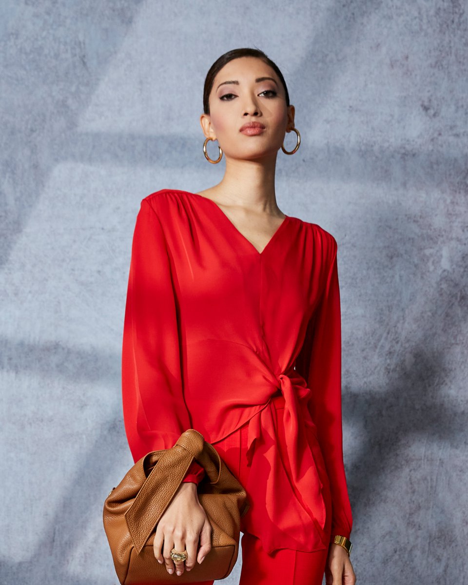 ElieTahari's tweet photo. The Silk Shirt, Reimagined. Our new Silk Side Tie Shirt is feminine and chic, with a focus on designer details. https://t.co/ouGiqpmmag
#elietahari #designertops #luxurytops #casualchic #designerclothing #stylish #newyorkfashion #fashion #style #luxuryfashion https://t.co/b48gAL76TG