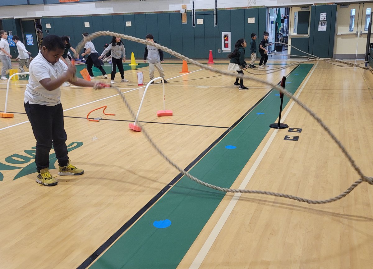 GLC PE MOVES ME tweet media