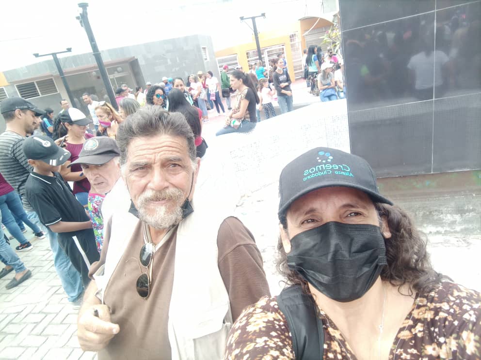 reportero53's tweet photo. Acompañando a los docentes en su justa lucha. Plaza el Encuentro. 24/01/2023 https://t.co/3AuLGoFgtM