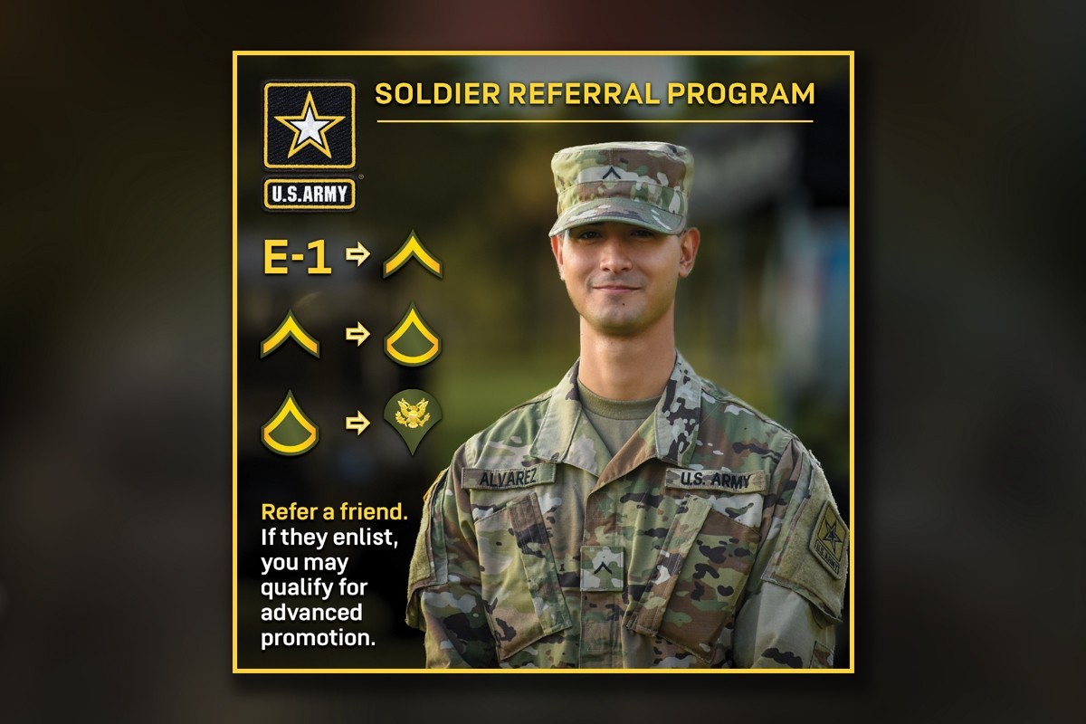 USArmy's tweet photo. The Soldier Referral Program encourages all Soldiers to support recruiting and gives them an opportunity to share the stories of their #ArmyPossibilities and decision to serve with their community.

Read more ➡️ https://t.co/3Qyd6dVgIn https://t.co/g5u4tQLcML
