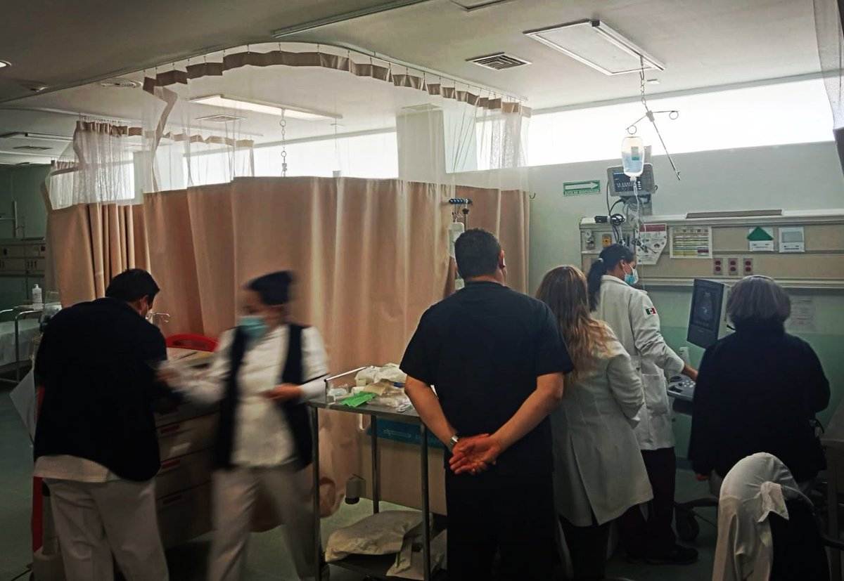 Berrysophie's tweet photo. Emergencia Obstetrica 🤰 cuando lo fisiológico ronda en lo fisiopatológico. 
Debemos tener un equipo #ERIO  y activar #CodigoOro. 
Y que hacer ante una EO? 
Wuuuu! Muchas cosas... @md_marasu https://t.co/bIgdUjoEsj