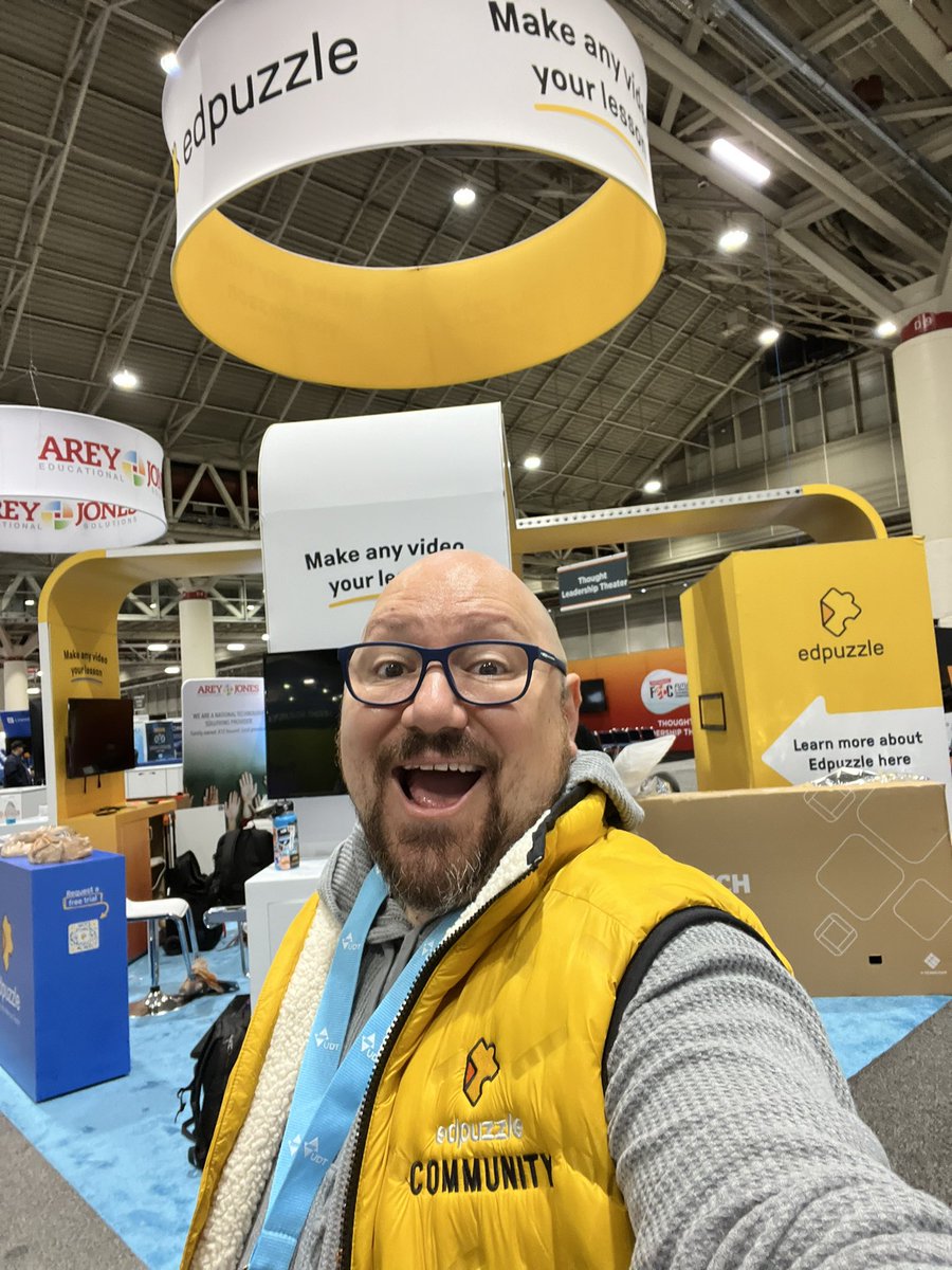 MannyDiscoTech's tweet photo. We are almost ready!!! @edpuzzle has a HUUUUGE booth this year!!! #FETC https://t.co/47gWx6PKzl