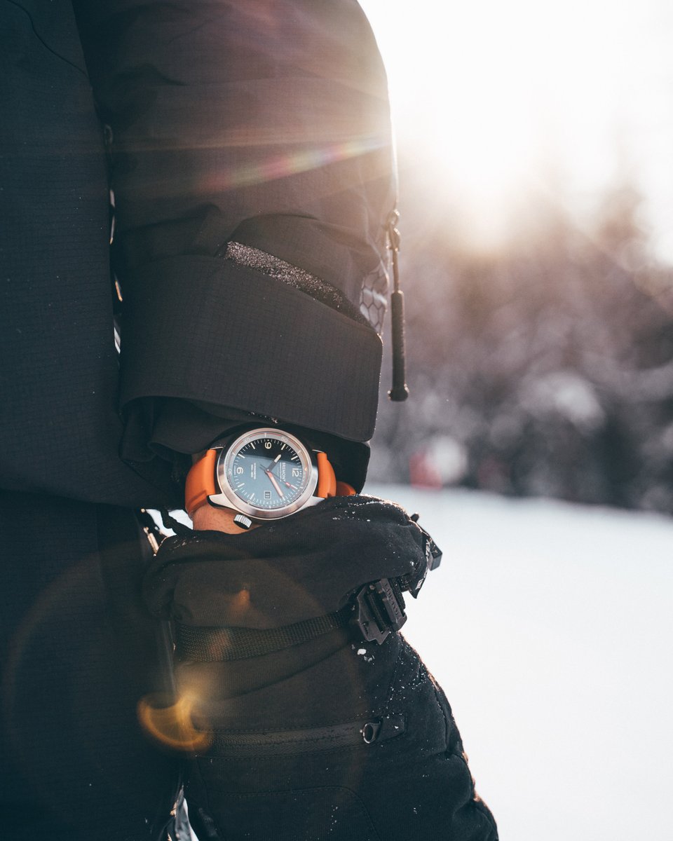 Bremont's tweet image. Days filled with adventure 🏔️ Time is just time, it&apos;s what you do with it that counts.

Featuring @jamienichollsuk wearing the Bremont Argonaut Azure 
📷 @Max.hwrd

#MakeTimeCount #Bremontwatches #Bremont