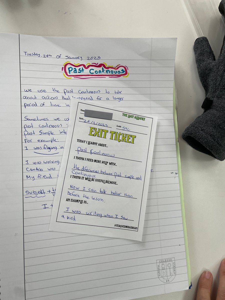 ✅’Exit tickets’ en el proceso de #autoevaluación después de trabajar un tema que también nos dan feedback como docentes para nuestra práctica #evaluacionformativa #TheLastAllianceCVE <a href="/MarianaMorale19/">Mariana Morales Lobo</a> @profesmadeinuk <a href="/kikeguerrerot/">Kike - Enrique Guerrero -</a> <a href="/imgende/">Ingrid Mosquera</a>