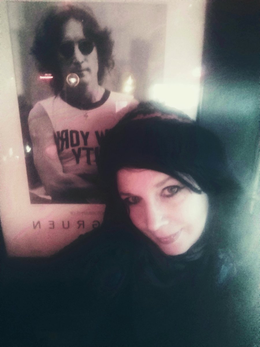 Bono66020372's tweet photo. #Memoryfilter #selfie in front of the #Iconic & #Legendary #Johnlennon at #Zaksmouseholdcarvery in #Norwich. I get on #reallywell with my #malefriends & I have #suchalaugh . I never was one of those #chocolatebox #girlygirls who like to #giveatwirl in their #partydress #Boring!!! https://t.co/OpWA8rhHqX