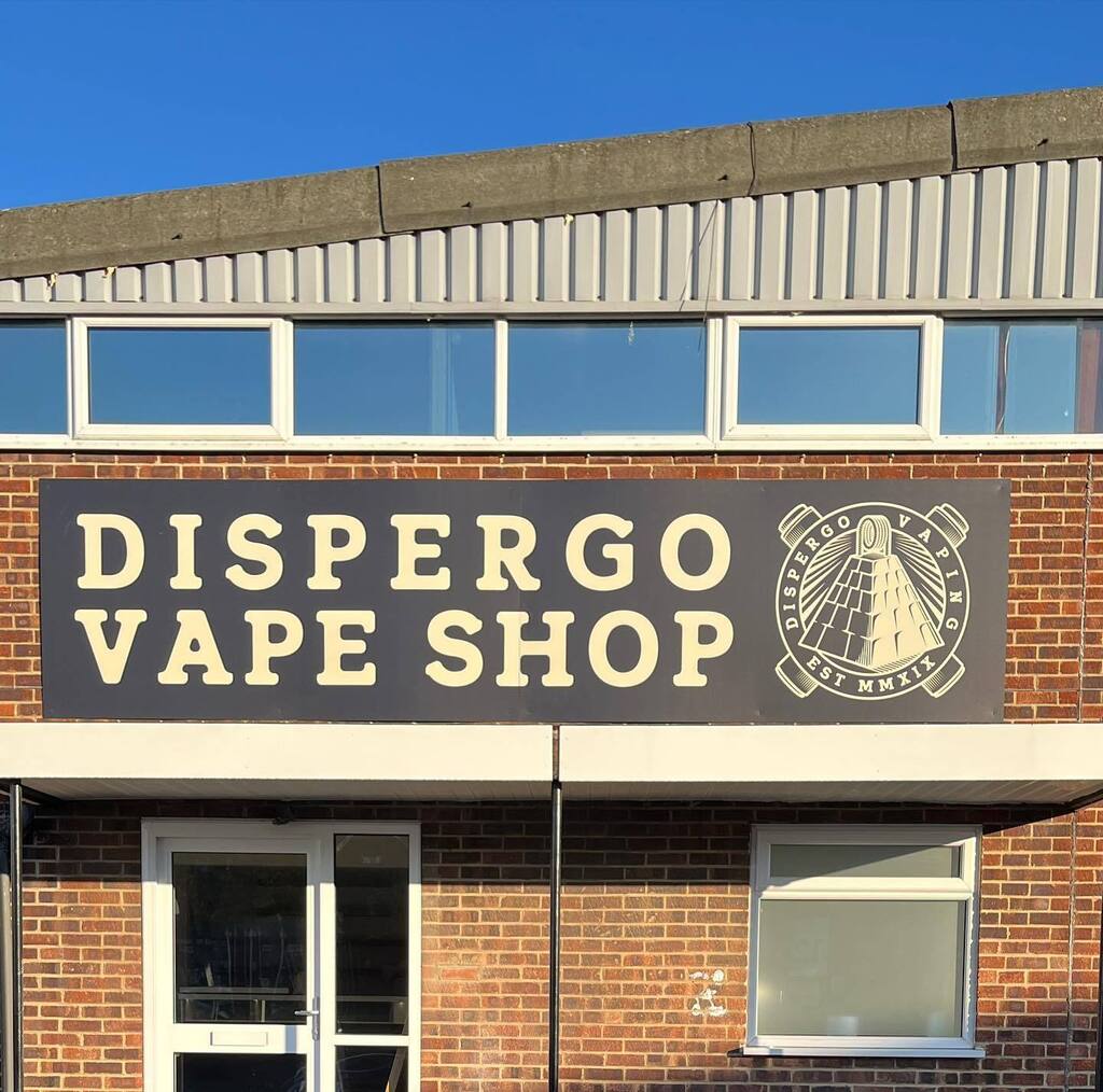 New signs for our new neighbours. Glad you like them. #dispergovape #printing #signs #oxford #kidlington