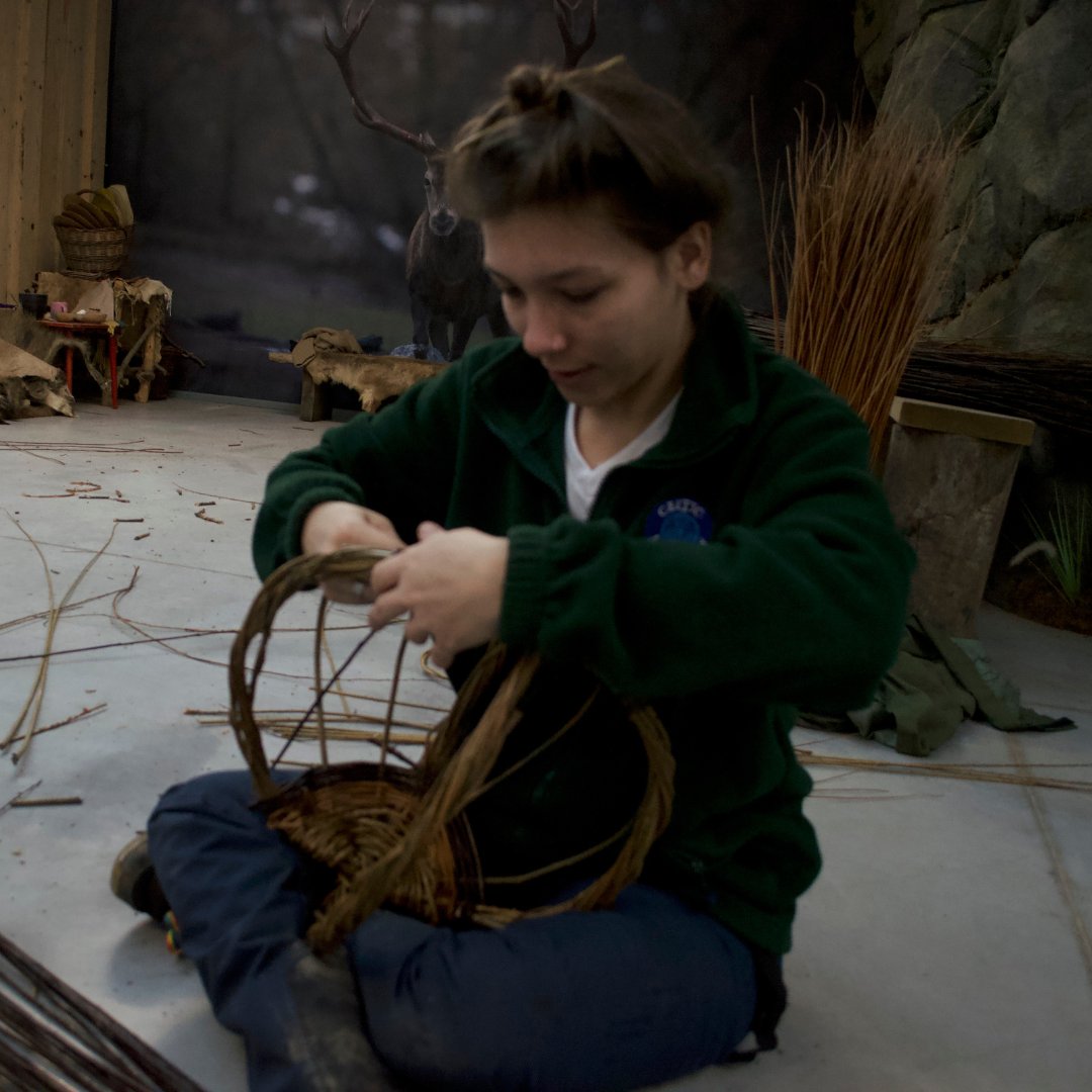 Celtic_Harmony's tweet photo. Thank you to Steve and Simone from @willowpool! We had such a great time weaving willow with you. Willow weaving is an important part of our Prehistory Trips and we love improving our skills; it’s the best way for us to give our customers the best Prehistory Trip. #CPD https://t.co/0GGOUR4Dj7