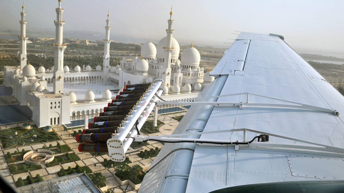 UAENews's tweet image. UAE doubles number of cloud-seeding flights in six years in bid to boost rainfall dlvr.it/ShN8vC