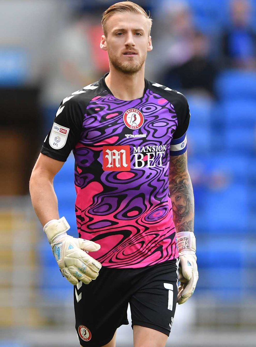 DeadlineDayLive's tweet photo. 🚨 Wolves are set to sign to Daniel Bentley from Bristol City after agreeing a fee. Medical scheduled tomorrow. 

(Source: @JPercyTelegraph) https://t.co/7esJrE3Y2Y