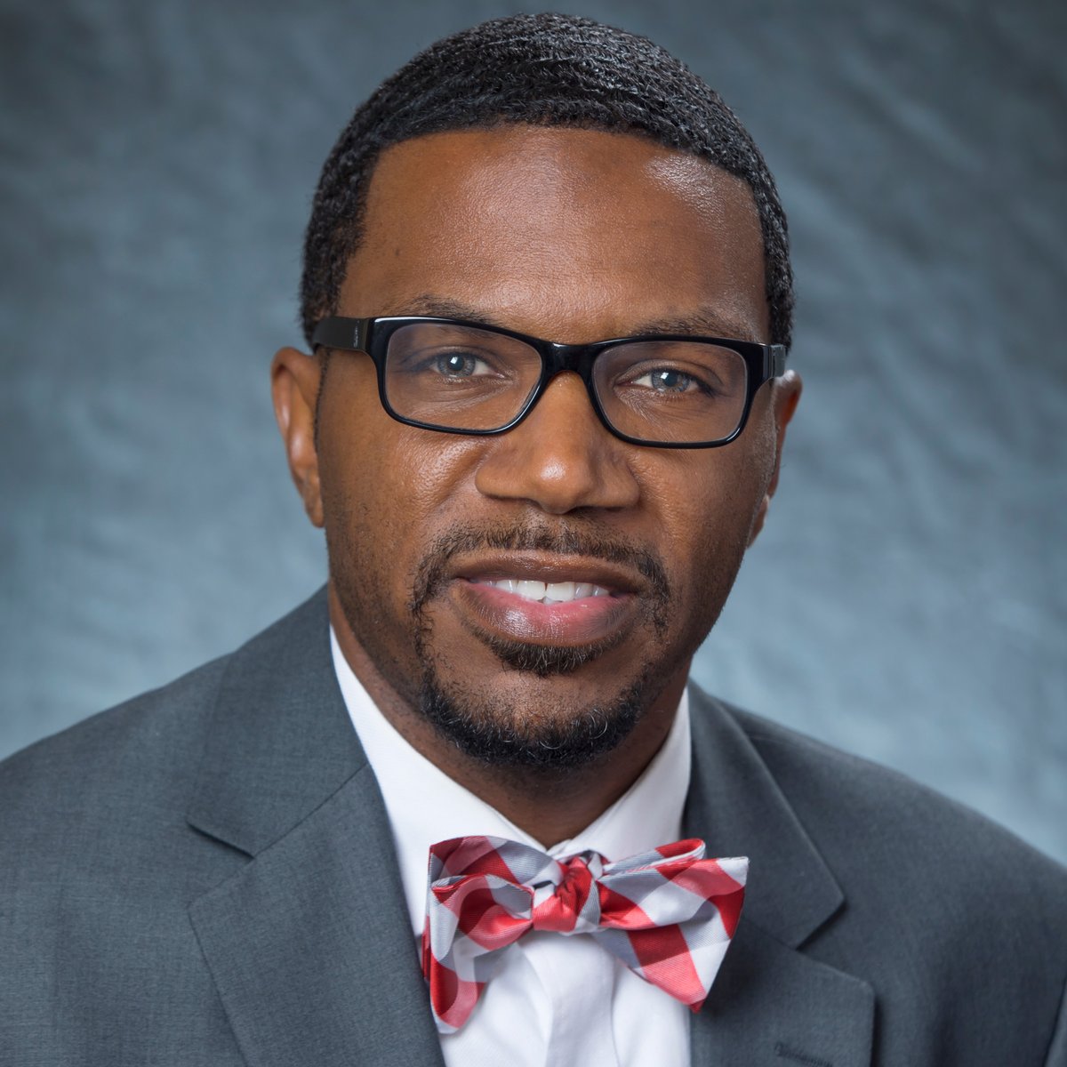 st_kates's tweet photo. St. Kate's is thrilled to welcome Steven H. Kenney, our next SVP of Human Resources, Equity, and Inclusion, this March.
#mystkates
#leadandinfluence
https://t.co/SQlwdwGKTV https://t.co/rIfiwpcvZf