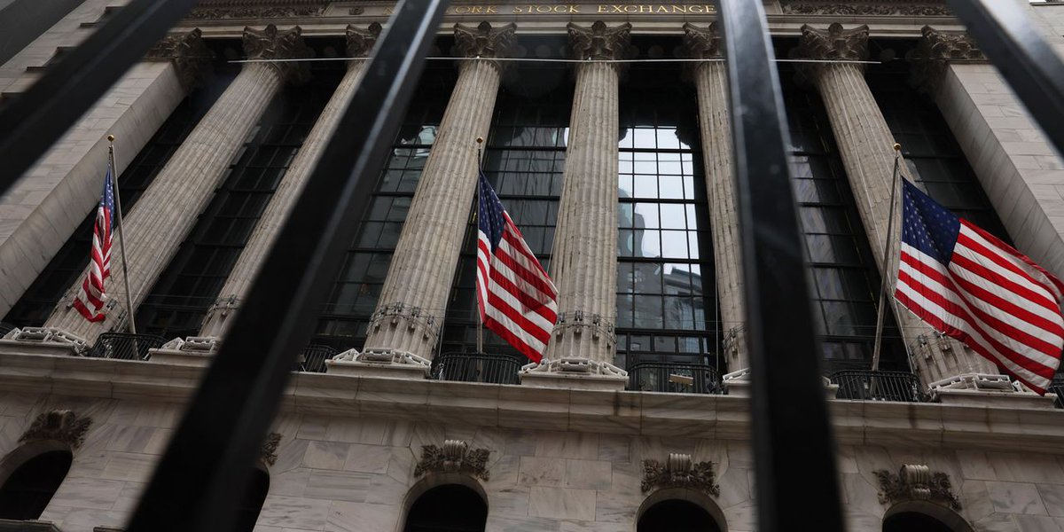 ComphiesTees's tweet photo. NYSE investigates briefly halted trade in dozens of #Stocks after big swings - MarketWatch https://t.co/XoOE0XZXtz https://t.co/3rxNwuucYv