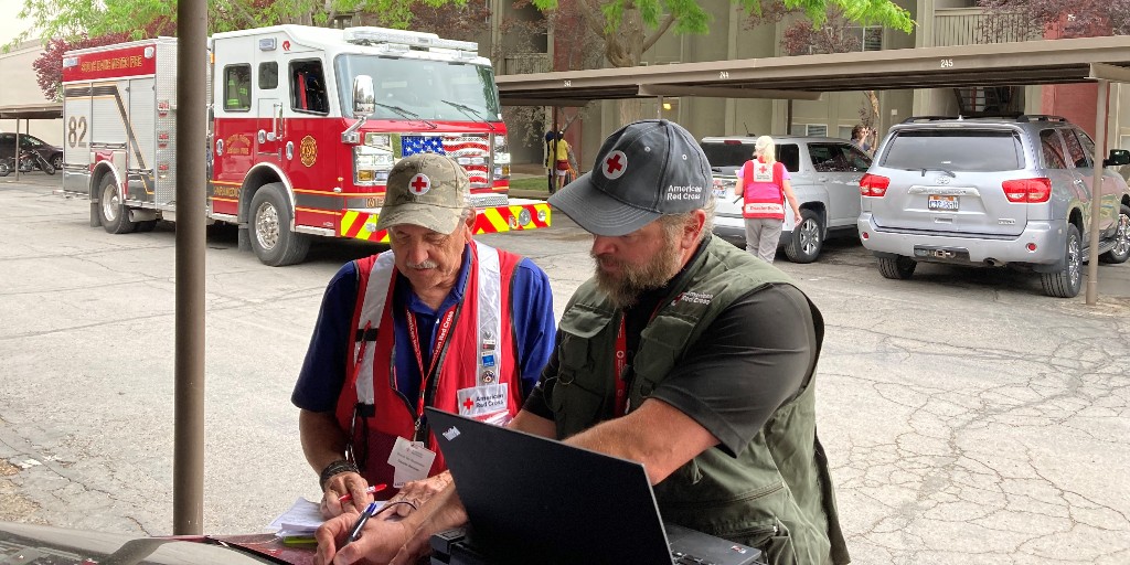 ARCcsor's tweet image. Hamilton County residents, we need you!  The Disaster Action Team in your area needs additional volunteers.  Help neighbors when they need it the most!  To register go to redcross.org/dat and click on the red Apply Now.  

#HamiltonCo #Cincinnati #ARC #VolunteerCincinnati