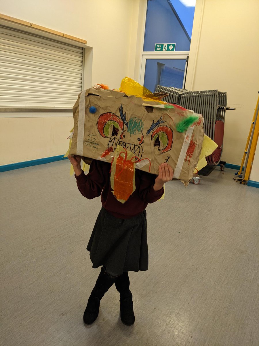 FUNdaysClub's tweet photo. Look over there, it's a Dragon!
Our @FitzBoA group have celebrated Chinese New Year with an epic handcrafted dragon. We even saw a bonus baby dragon!
#ChineseNewYear #Dragonoff #dragons #funandgames #FUNdays #childcare #Bradfordonavon #Wiltshire https://t.co/h8xcvuFXLC
