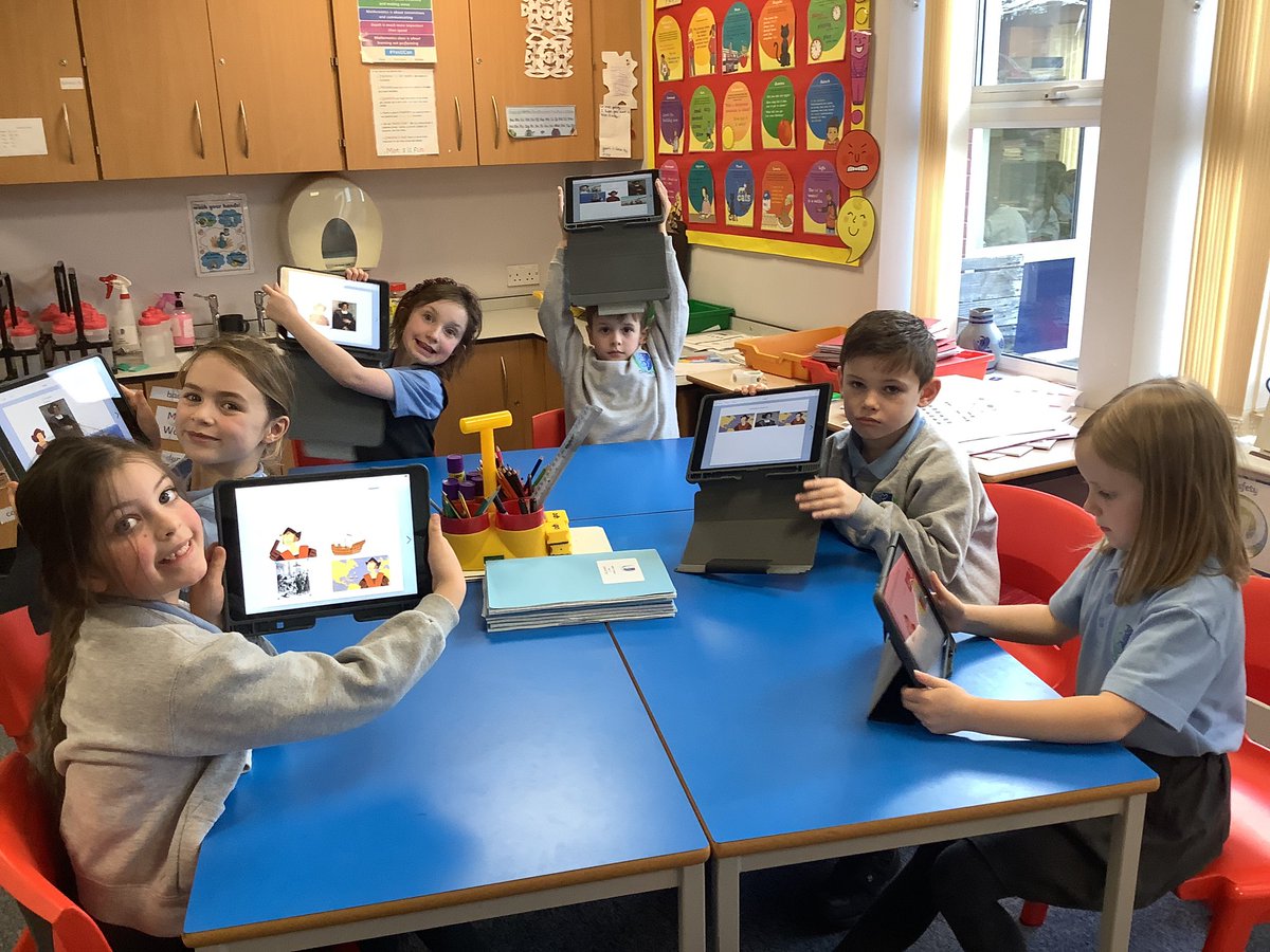 StAgnesY2's tweet image. Great job using book creator today to insert images. #stagnescomputing