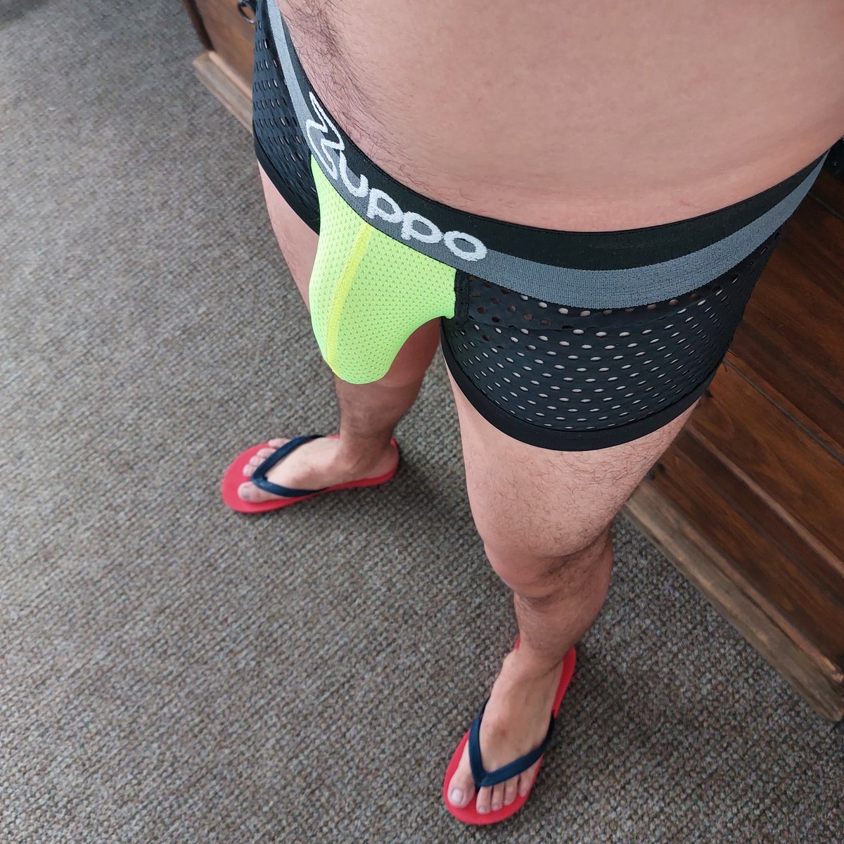 Underwearfandom's tweet photo. Les gustan estos #boxerbriefs con traspatencia? 😈😏🤭

@EncuentrosMxGay
@underwear @Underwearman69 @UNDERWEARGIGO @EncuentroGayMty @GayUndw @encuentrogay #gayman #bulgue #mexicangay #legs #legsgay https://t.co/T1XC3OuwOC