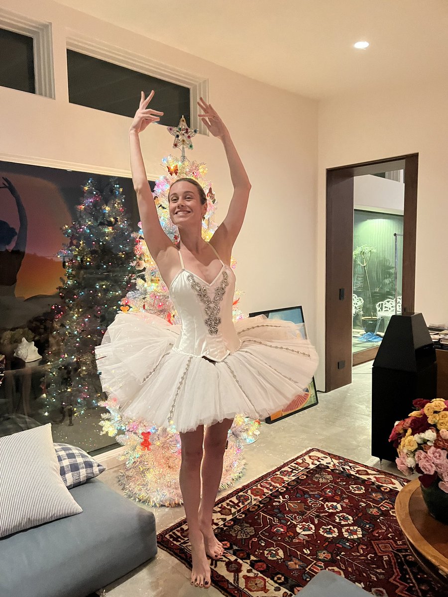 Brie Larson On Twitter A Tale Of How The Night Progressed