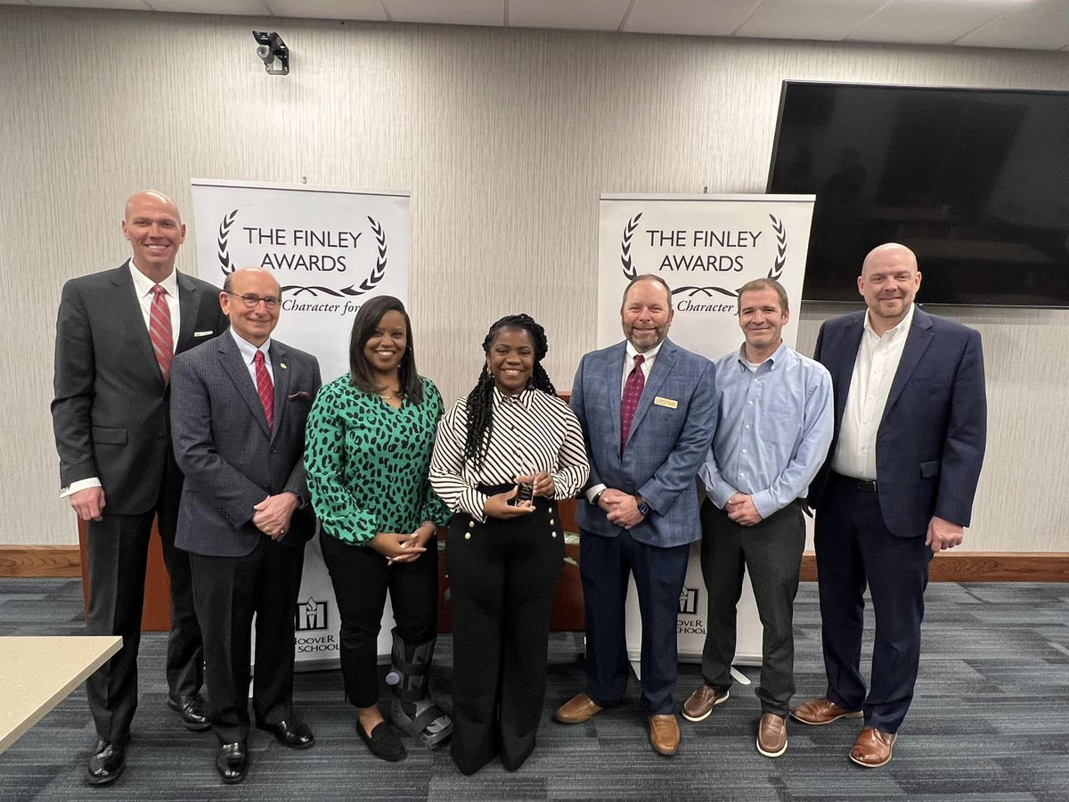 FinleyCommittee's tweet photo. Congratulations to the HCS teachers honored this morning for being selected as 2023 Teacher in the Trenches award winners!!
Monica Horne, Deer Valley Elementary School 
Allison Winterberger, Simmons Middle School 
Jordan Sherrell, Hoover High School
@HooverSchools https://t.co/kwQ6BWlDV8