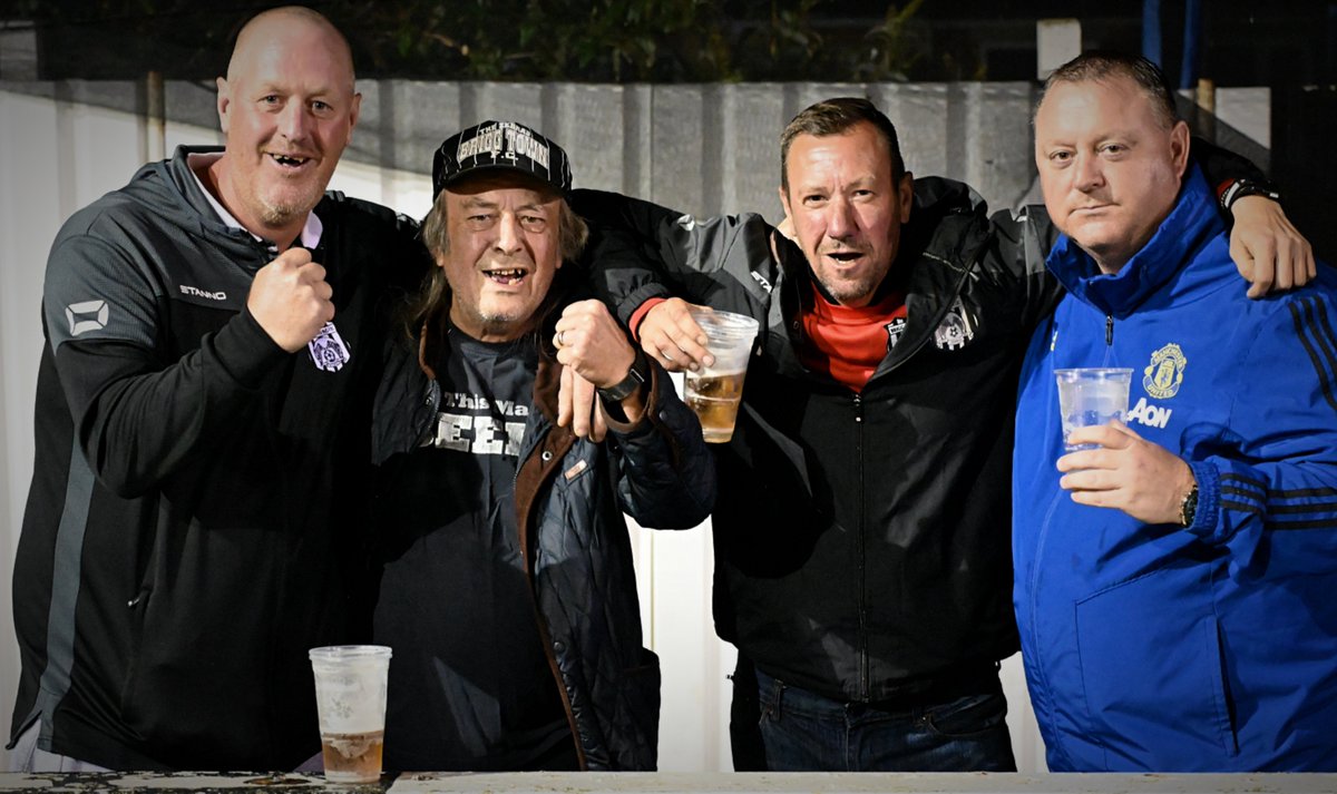 AnnaMBackstrom's tweet photo. A selection of images taken at #thehawthorns @officialbrigg #UTZ #zebras #nonleaguefootball #briggtownfc https://t.co/G0wTjP7fVn