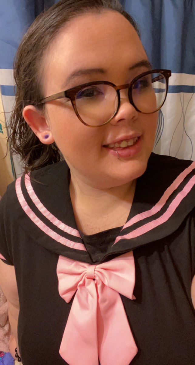 Luna_Lewds on Twitter "Hey first tweet! I like to cosplay and post
