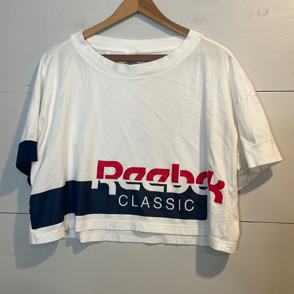 tazmoet's tweet photo. So good I had to share! Check out all the items I'm loving on @Poshmarkapp #poshmark #fashion #style #shopmycloset #fabletics #colehaan #reebok: https://t.co/vi8hsySX2x https://t.co/SNOvAcccaE